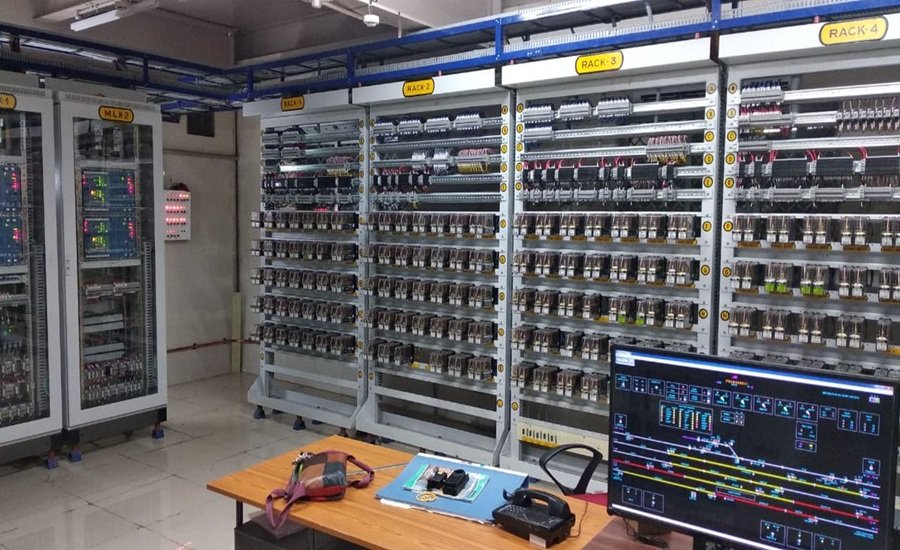 Electronic Interlocking SECR Stations